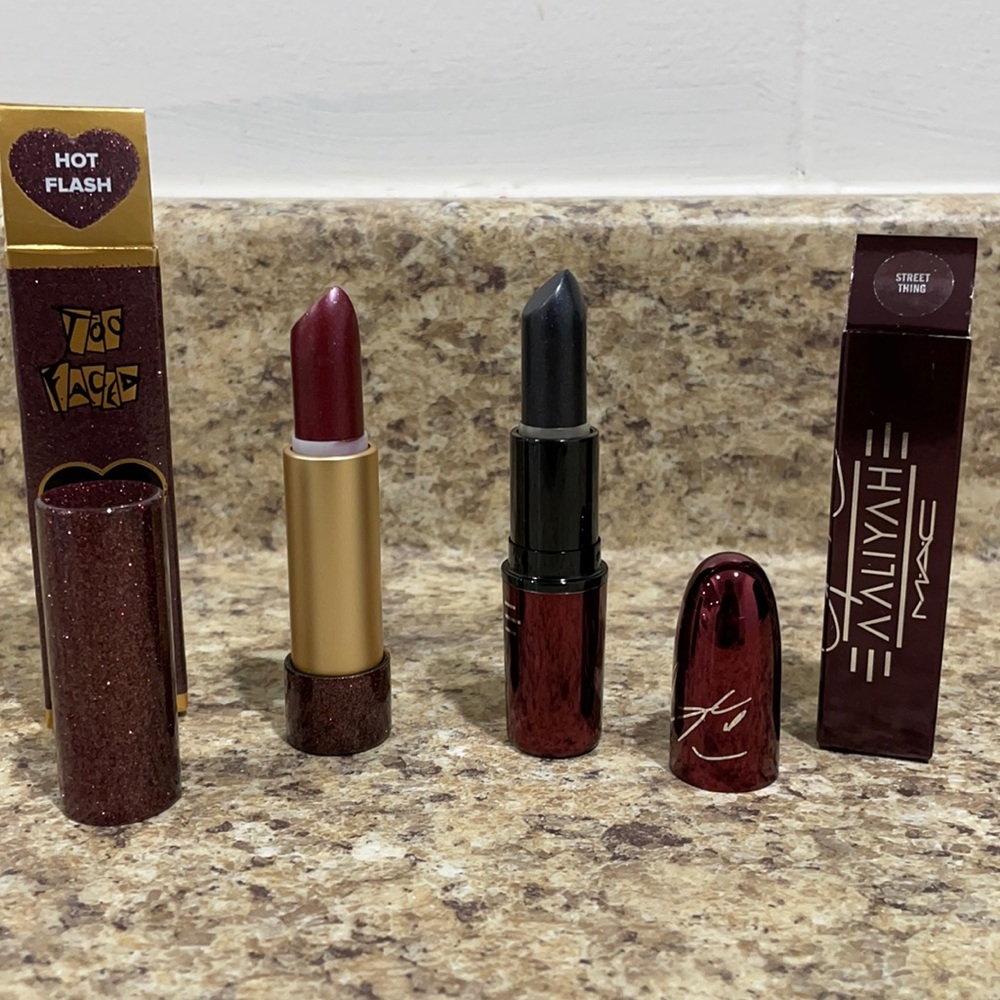 Lipstick - Too Faced / Mac